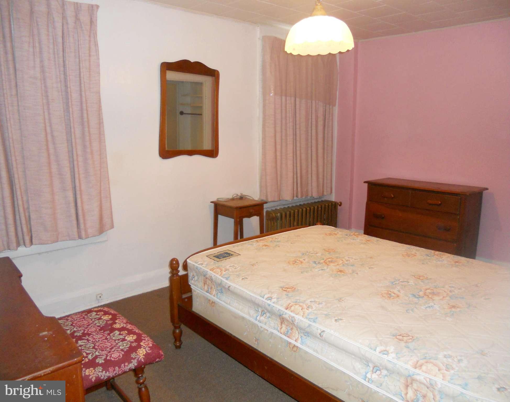 723 Oldham Street Baltimore, MD 21224 - Photo 9 of 20 Back Bedroom