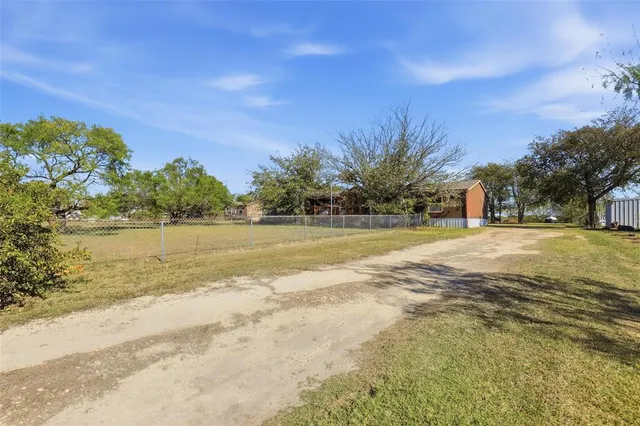$280,000 | 904 Casa Vista Drive, Rio Vista, TX 76093