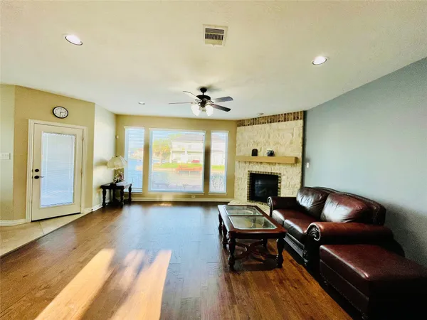 $3,295 | 14303 Tasmania Court, Sugar Land, TX 77498