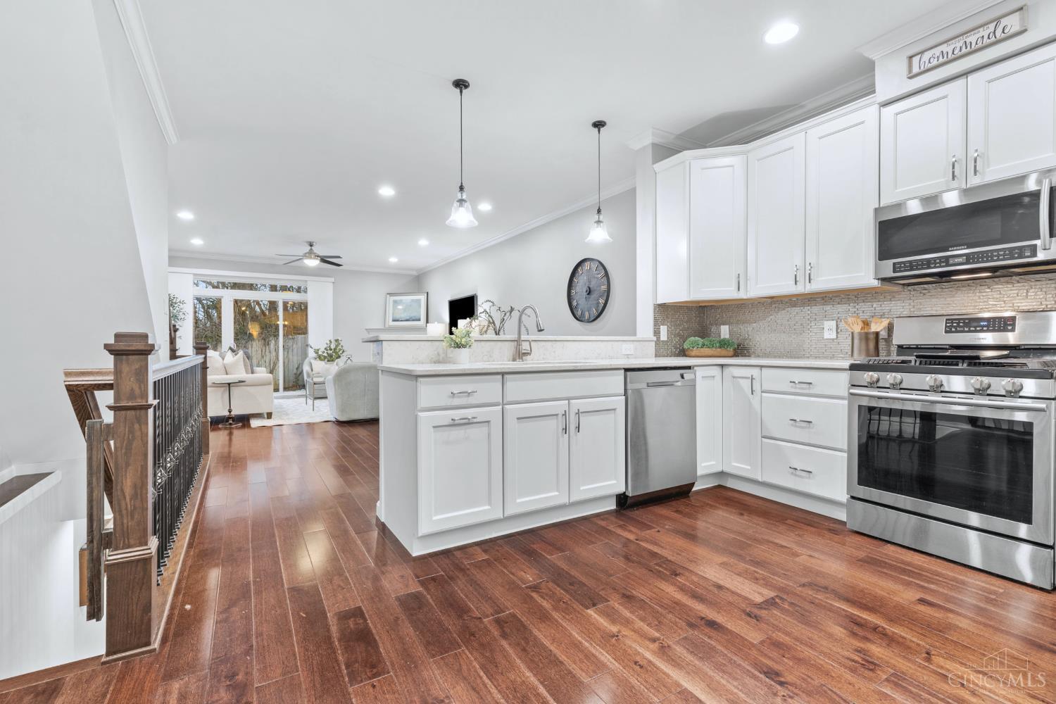 3655 Brotherton Road Cincinnati, OH 45209 - Photo 9 of 52