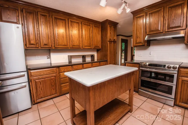 $519,900 | 3700 Gainesway Court Northwest, Concord, NC 28027