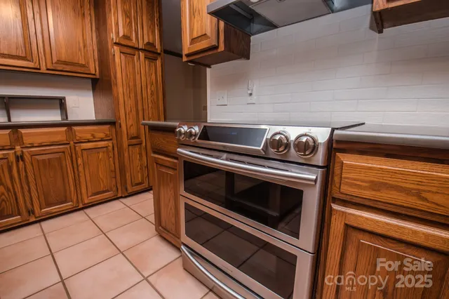 $519,900 | 3700 Gainesway Court Northwest, Concord, NC 28027