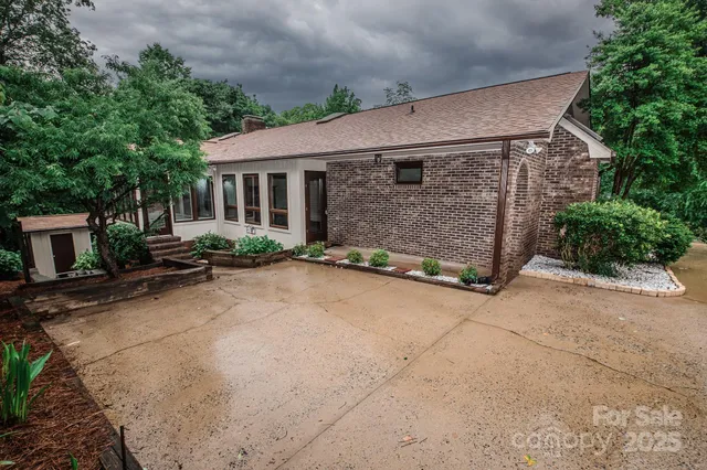 $519,900 | 3700 Gainesway Court Northwest, Concord, NC 28027