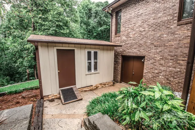 $519,900 | 3700 Gainesway Court Northwest, Concord, NC 28027