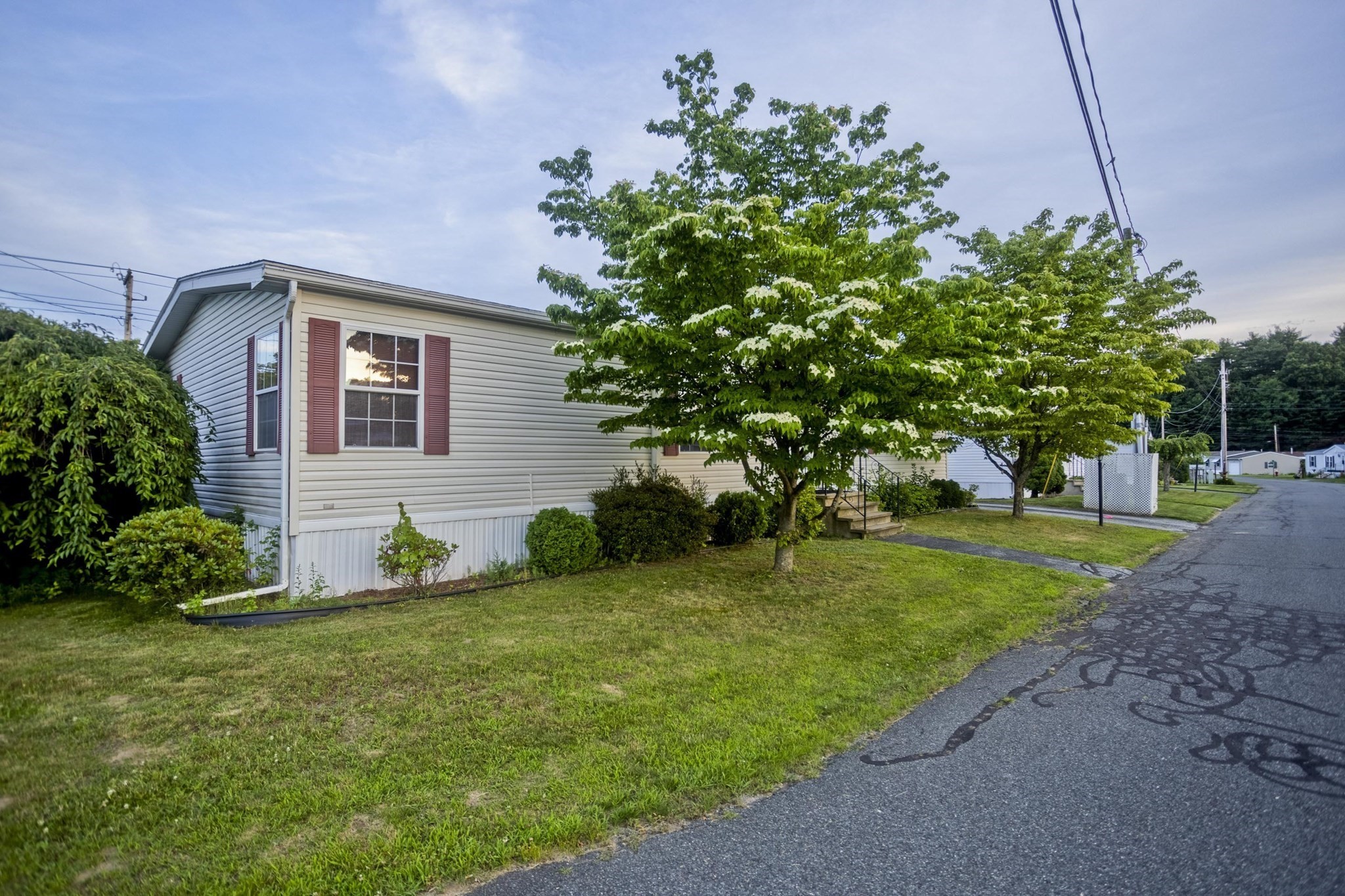 5 Somerset Road Chicopee, MA 01020 - Photo 3 of 41 Gallery Image 3