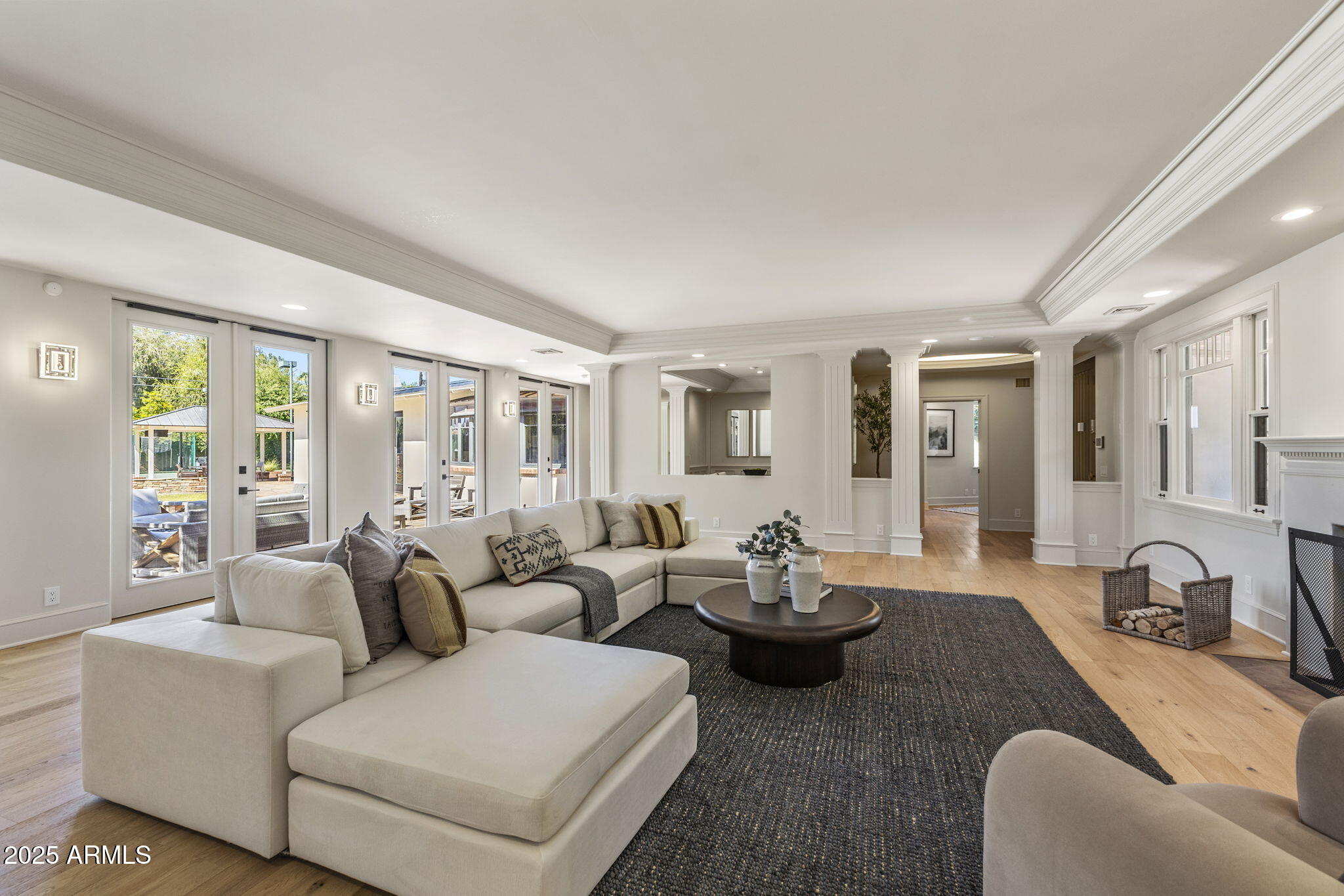 7030 North Wilder Road Phoenix, AZ 85021 - Photo 45 of 70 a living room with furniture and a large window