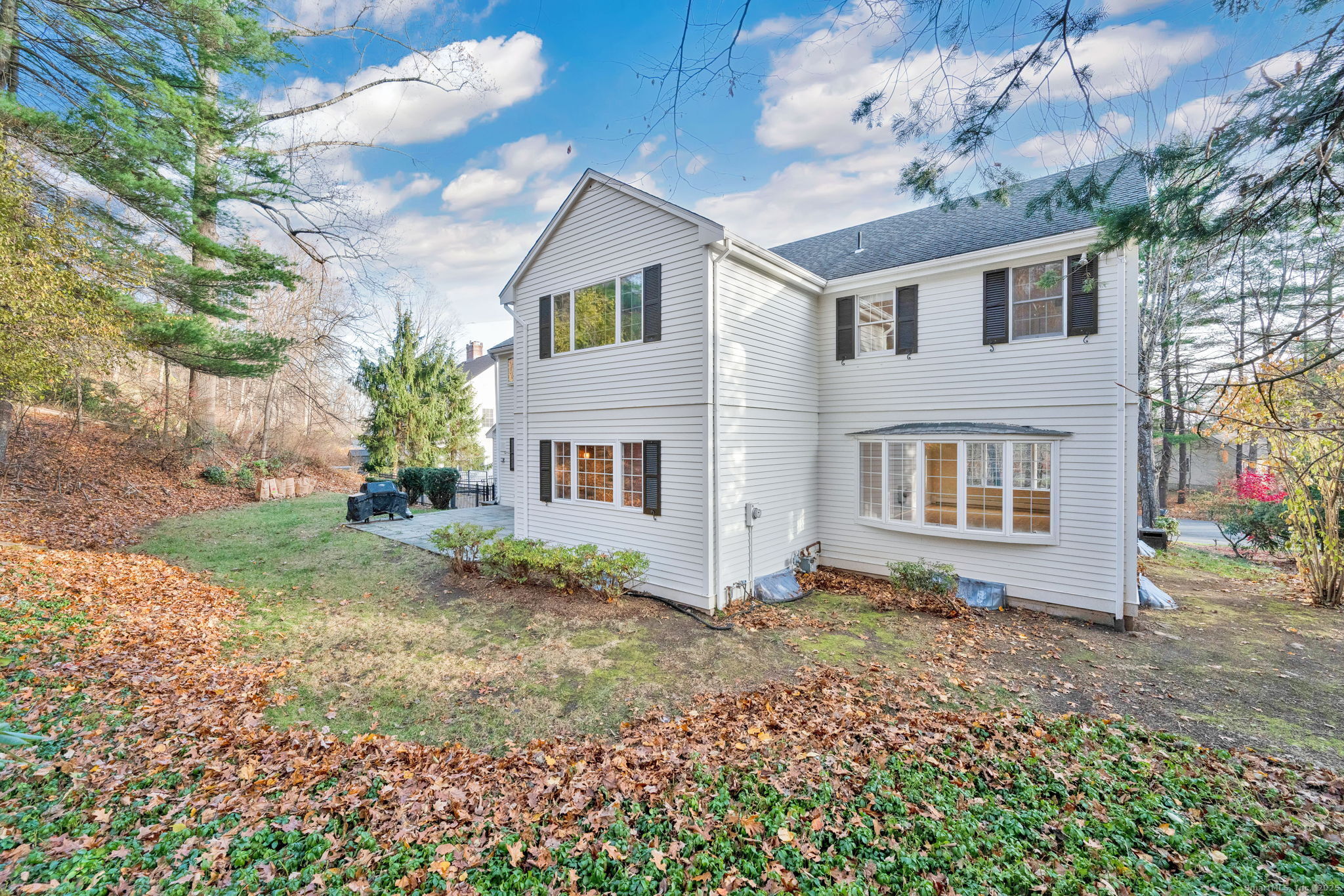 75 Arlen Way West Hartford, CT 06117 - Photo 4 of 39 a view of a house with a yard