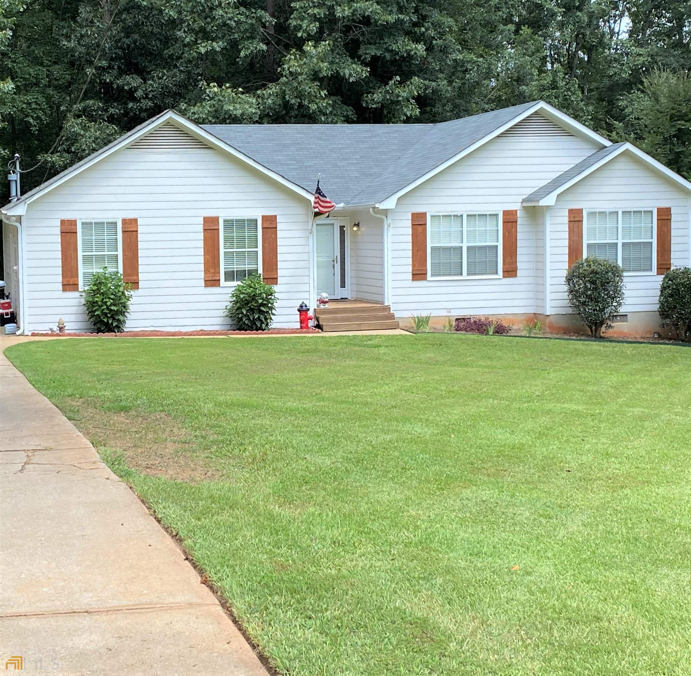 195 Oxford Road Griffin, GA 30223 - Photo 1 of 1 Gallery Image 1