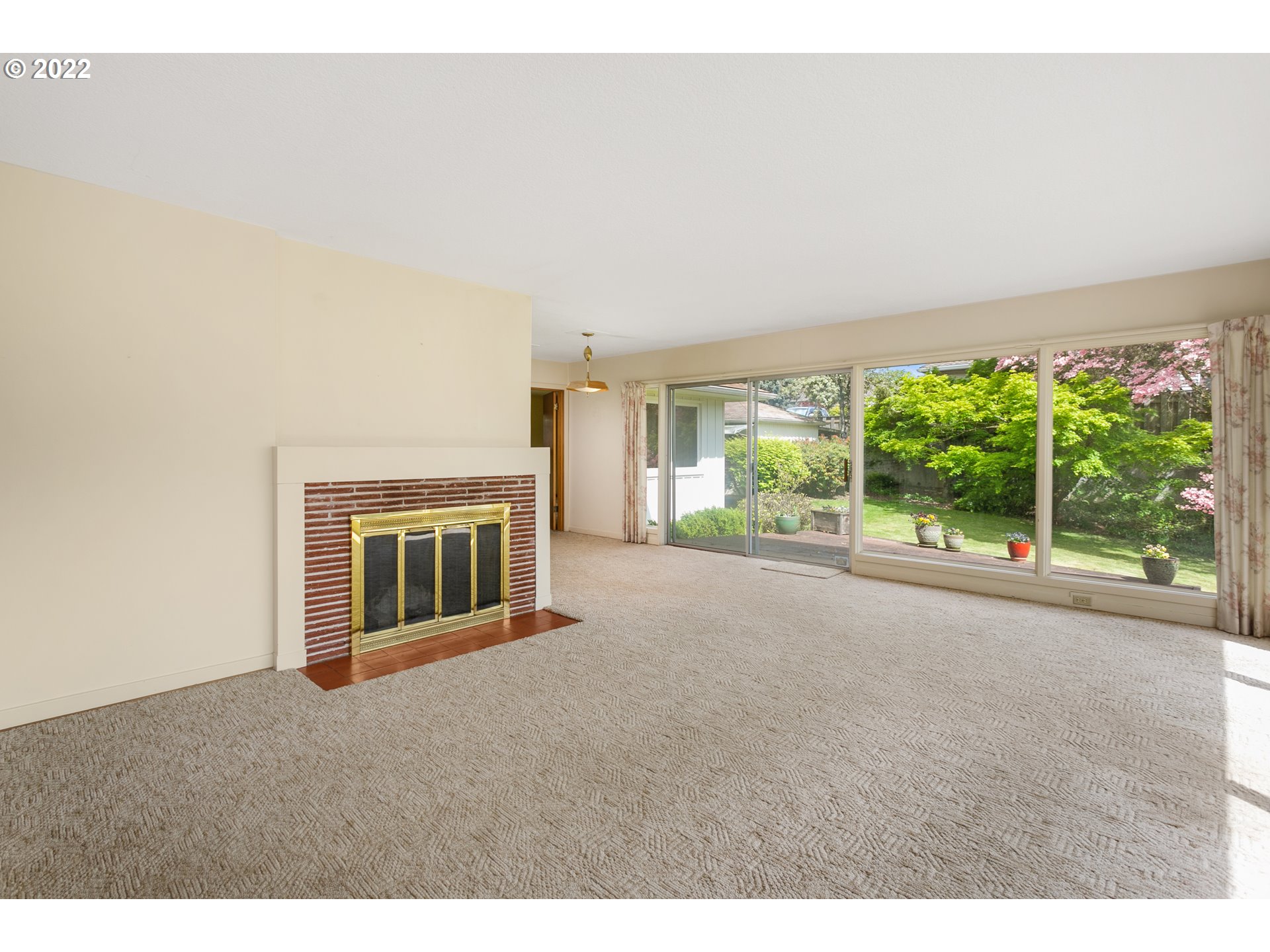 13395 Southwest Bull Mountain Road Tigard, OR 97224 - Photo 7 of 32 Fireplace Wood