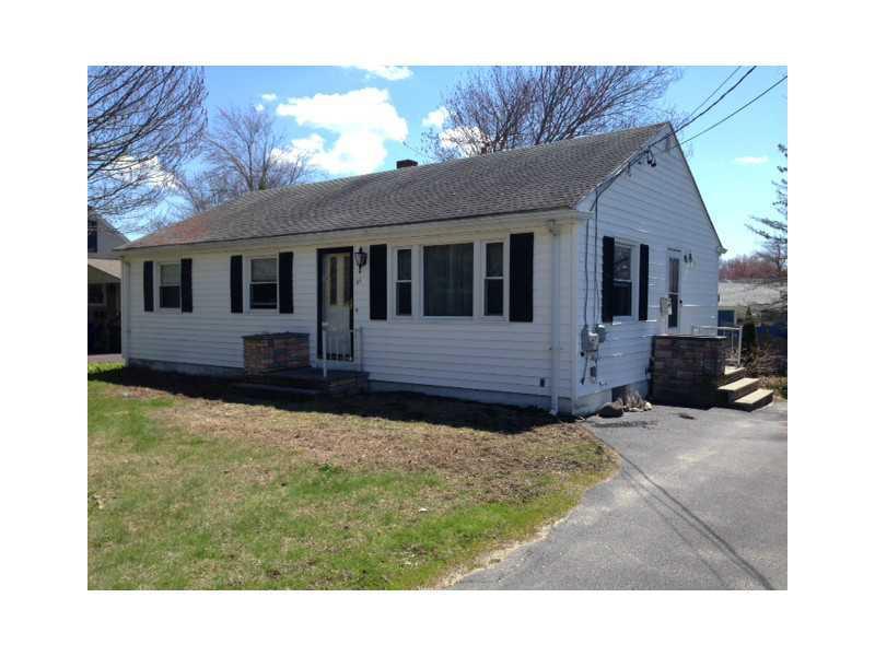 46 Wescott Road South Portland, ME 04106 - Photo 1 of 11 Exterior Front.