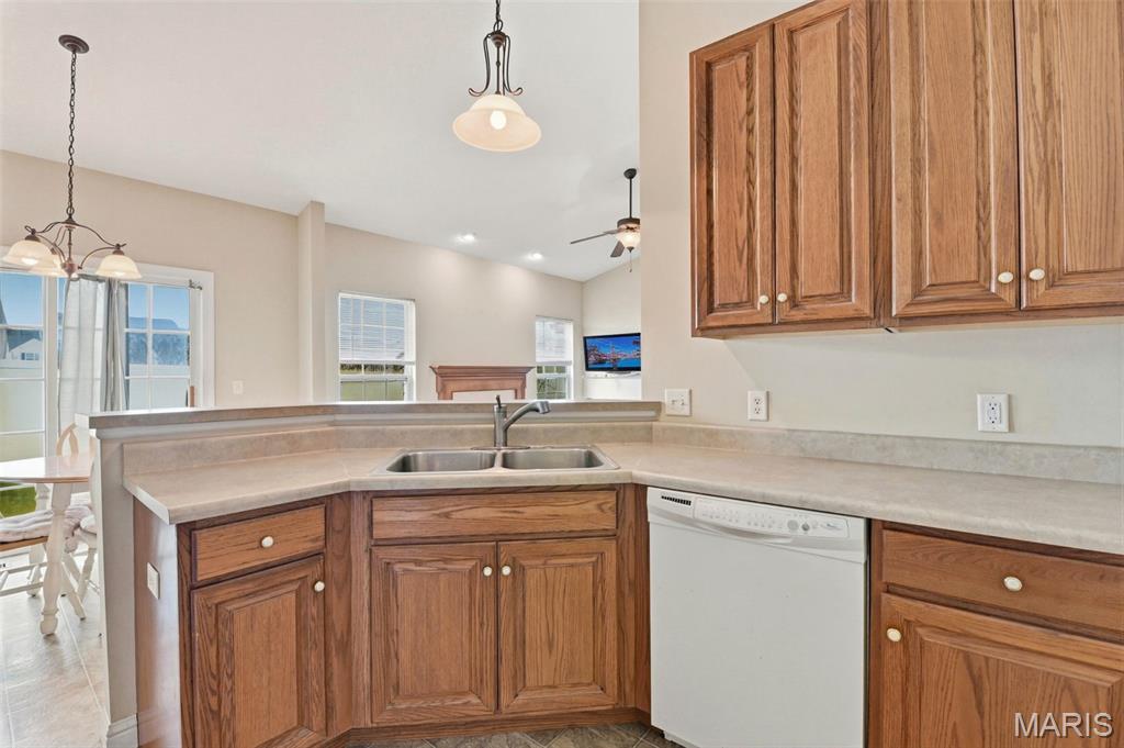 111 Long And Winding Road St. Peters, MO 63376 - Photo 16 of 26