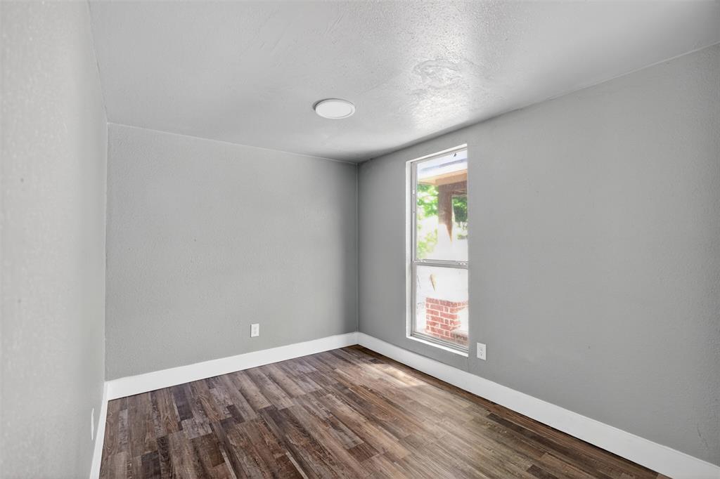 604 Graham Street Cleburne, TX 76033 - Photo 12 of 30