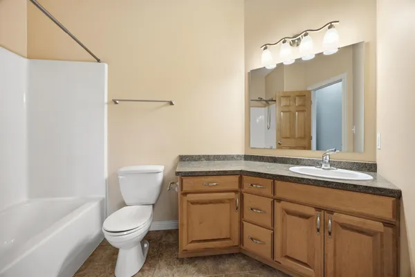 $629,900 | 4195 Furnberg Place South, Fargo, ND 58104