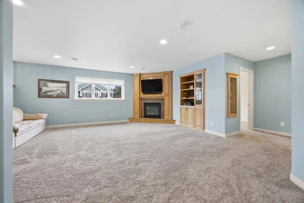 $629,900 | 4195 Furnberg Place South, Fargo, ND 58104