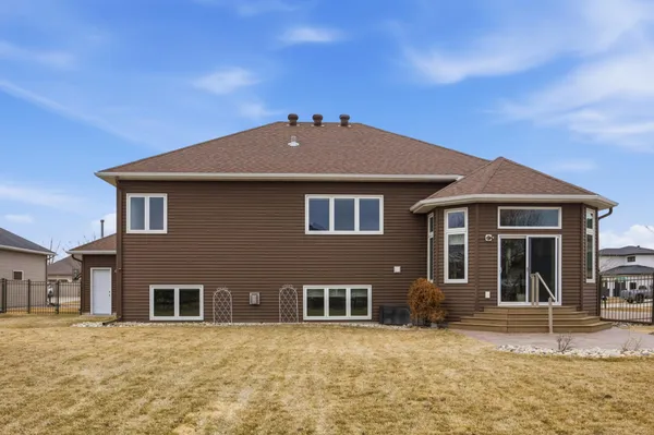 $629,900 | 4195 Furnberg Place South, Fargo, ND 58104