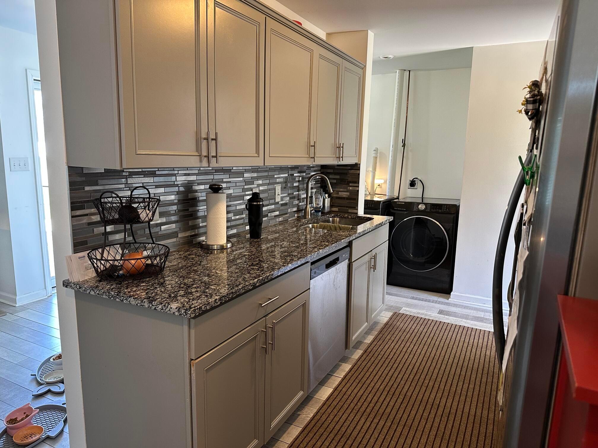2960 Schwartz Road Columbus, OH 43232 - Photo 18 of 55 KITCHEN