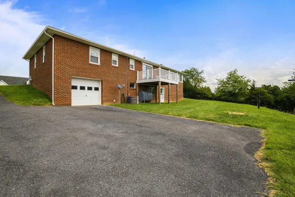 $450,000 | 315 Balsley Road, Staunton, VA 24401