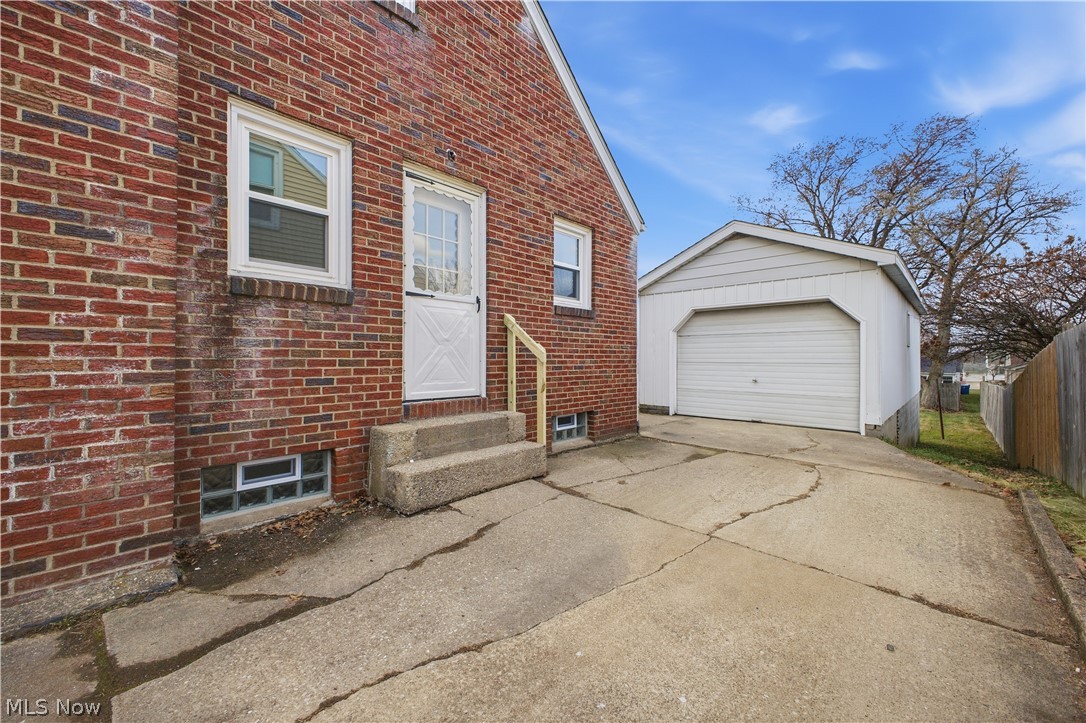 227 Wilson Street Struthers, OH 44471 - Photo 37 of 44