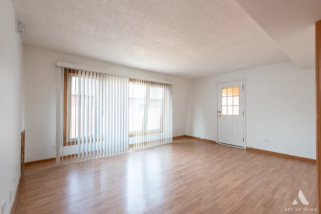 $114,978 | 9708 Nottingham Avenue, Unit 11, Chicago Ridge, IL 60415