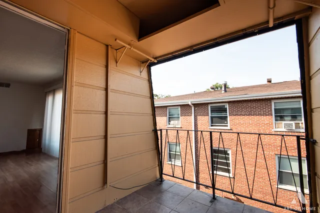 $114,978 | 9708 Nottingham Avenue, Unit 11, Chicago Ridge, IL 60415