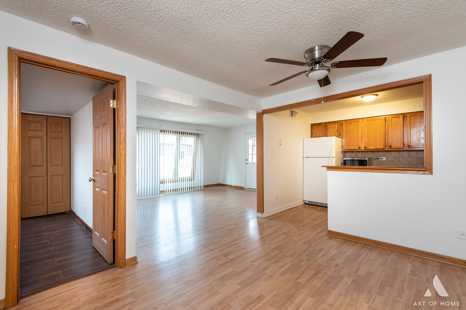 9708 Nottingham Avenue, Unit 11 Chicago Ridge, IL 60415 - Photo 4 of 24