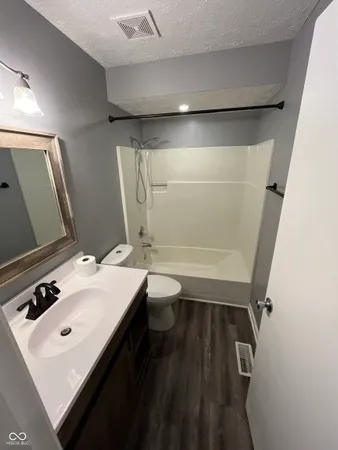 $2,000 | 627 San Carlos Drive, Greenwood, IN 46142