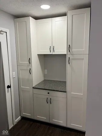 $2,000 | 627 San Carlos Drive, Greenwood, IN 46142