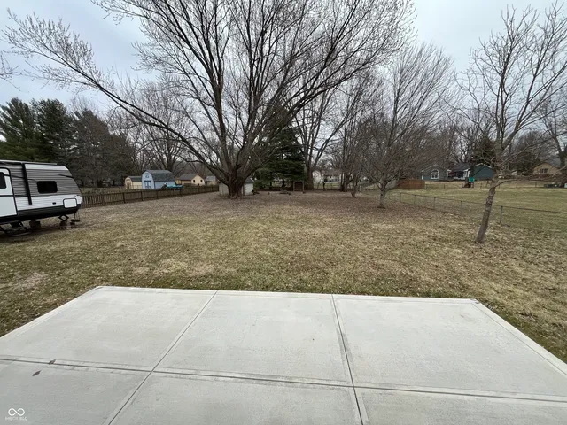 $1,825 | 627 San Carlos Drive, Greenwood, IN 46142