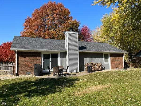 $2,000 | 627 San Carlos Drive, Greenwood, IN 46142