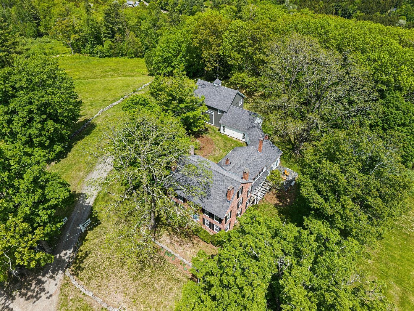 874 Middletown Road Grafton, VT 05146 - Photo 3 of 33