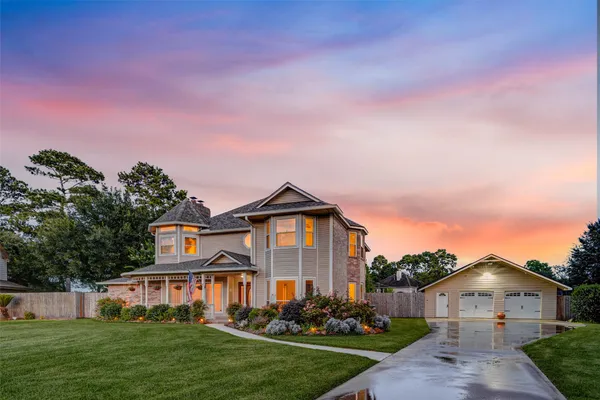 $550,000 | 11418 Cedarwood, Humble, TX 77338