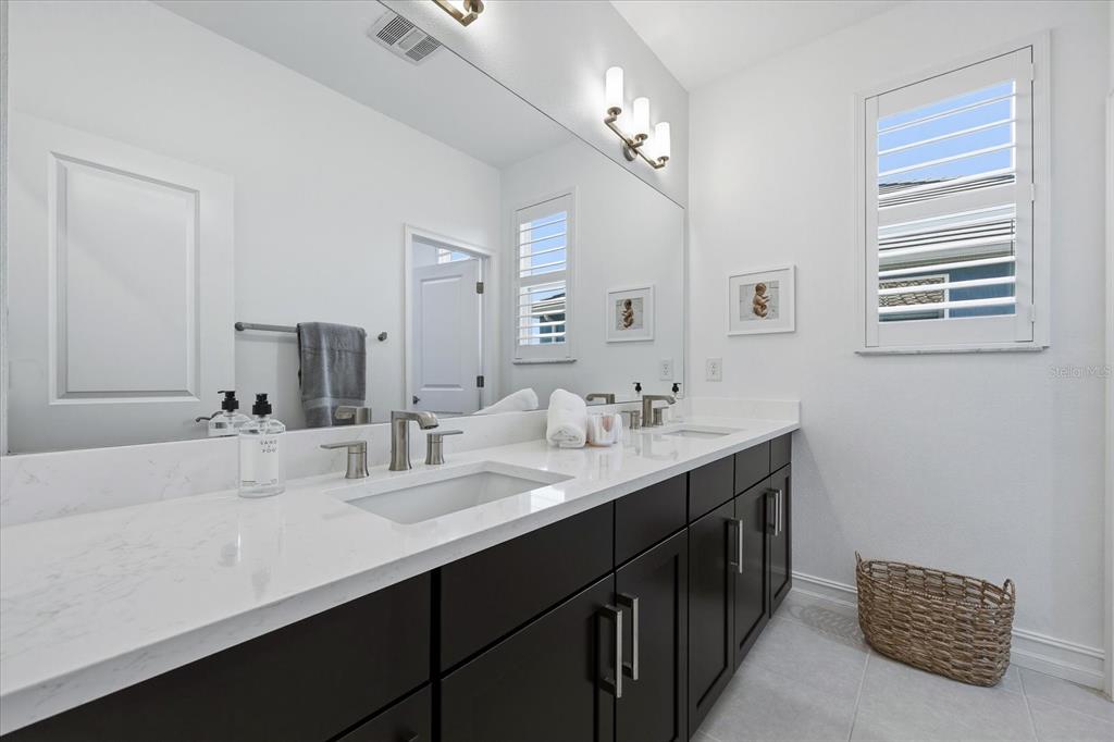 12022 Medley Terrace Lakewood Ranch, FL 34211 - Photo 40 of 80