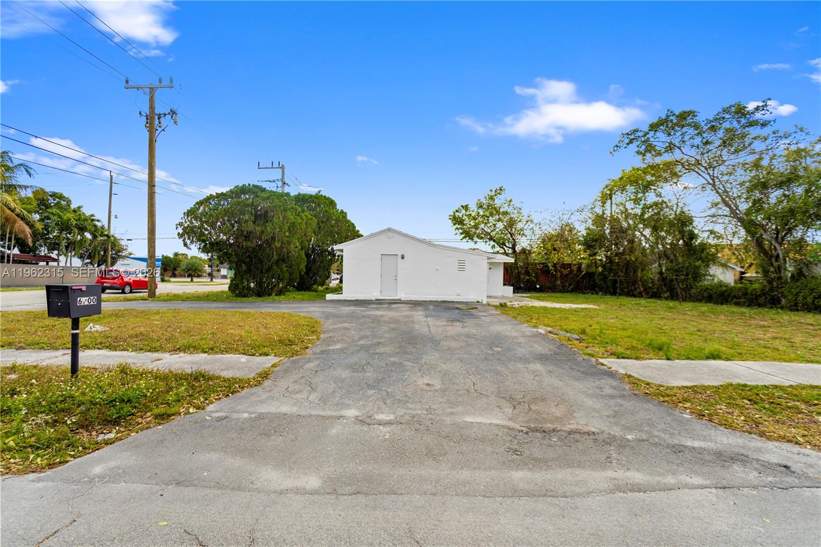 6200 Fletcher Street Hollywood, FL 33023 - Photo 2 of 49