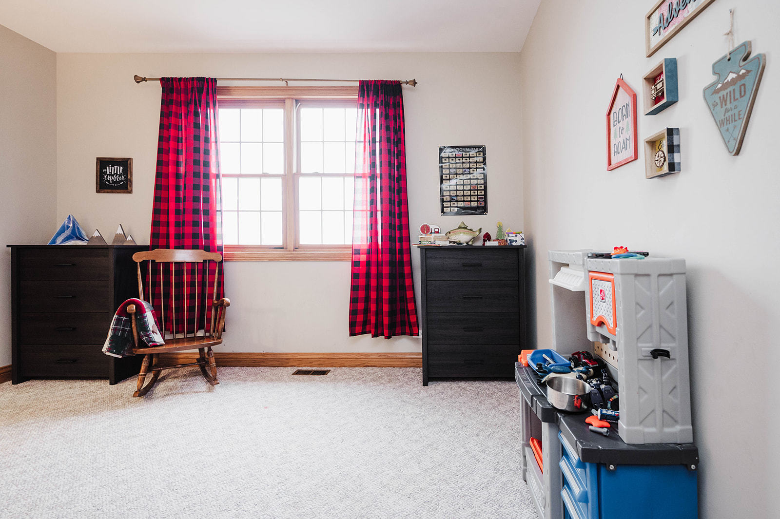 9S151 Granart Road Plano, IL 60545 - Photo 32 of 48 a view of a room with gym equipment