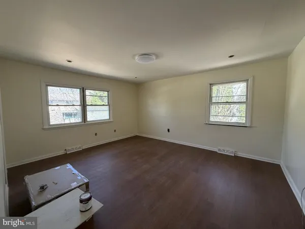 $3,700 | 322 Nicholson Road, Mount Ephraim, NJ 08059