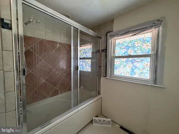 $3,700 | 322 Nicholson Road, Mount Ephraim, NJ 08059