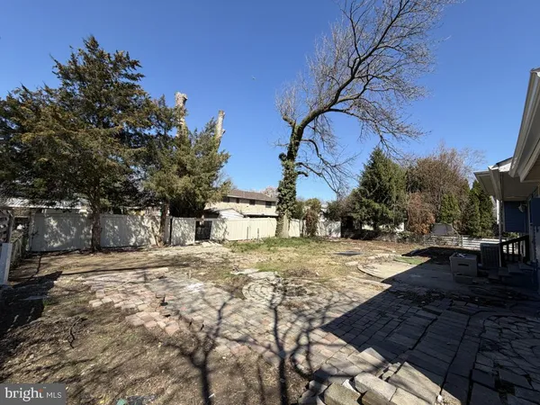 $3,700 | 322 Nicholson Road, Mount Ephraim, NJ 08059