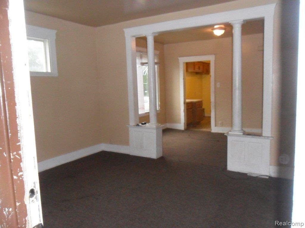 279 Frazier Street River Rouge, MI 48218 - Photo 2 of 12 living room