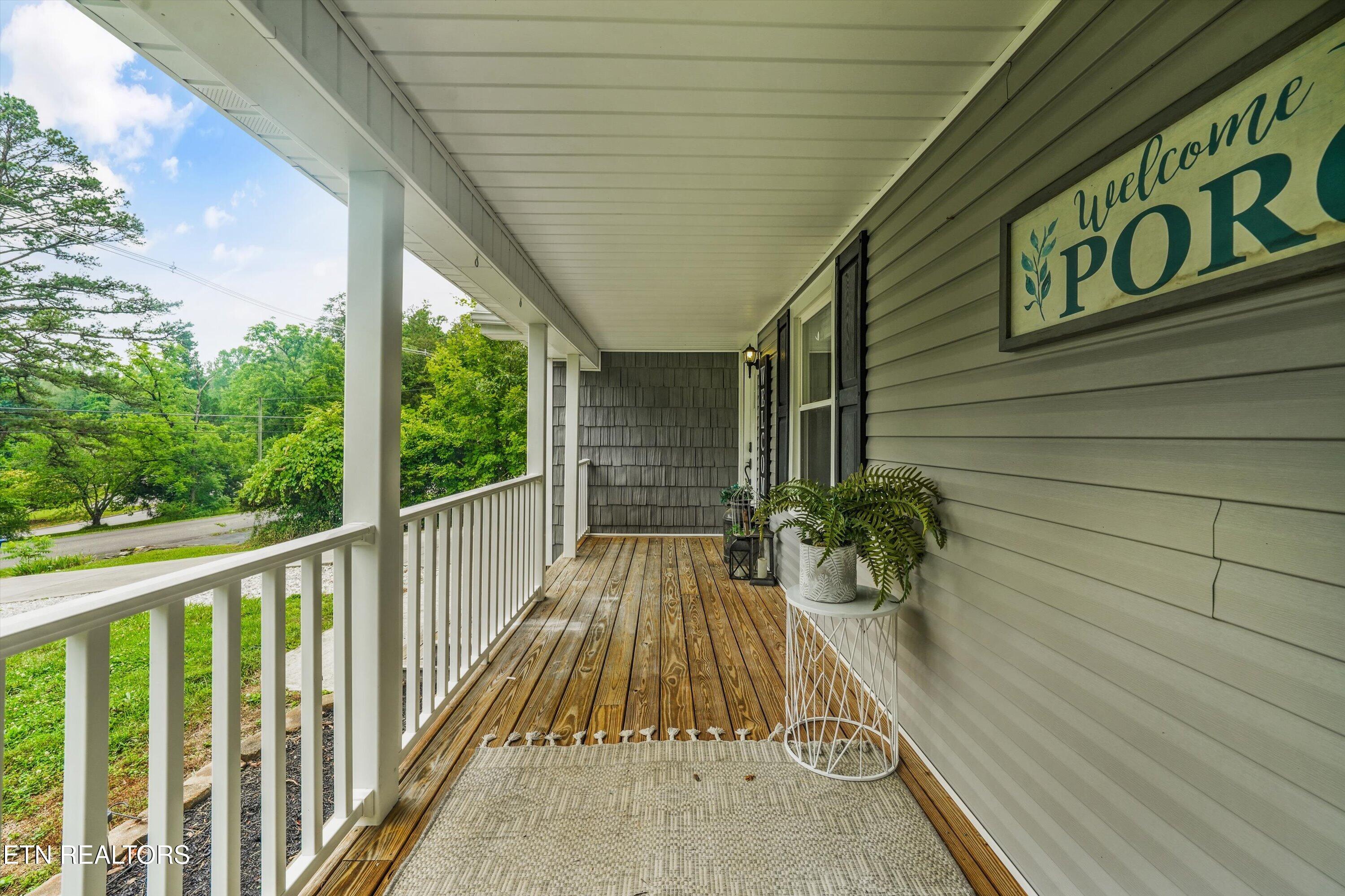 79 Reservoir Road Norris, TN 37828 - Photo 7 of 43 Front Porch