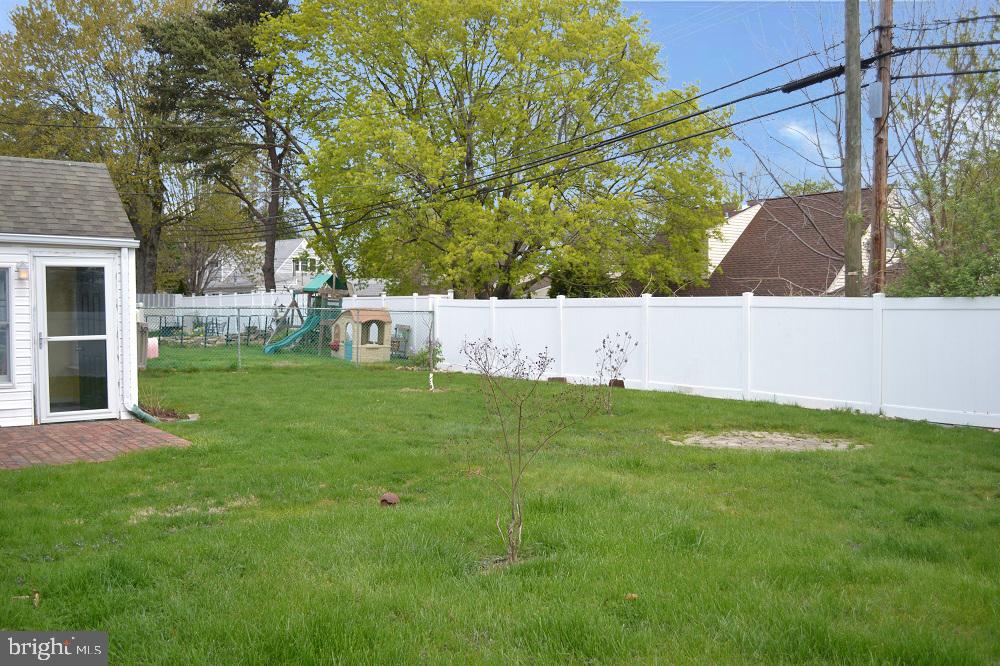 46 Hemlock Road Levittown, PA 19056 - Photo 33 of 33 Gallery Image 33