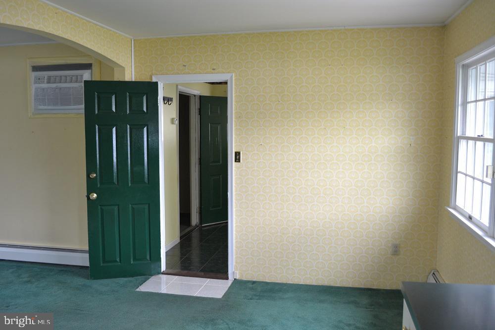 46 Hemlock Road Levittown, PA 19056 - Photo 9 of 33 Gallery Image 9