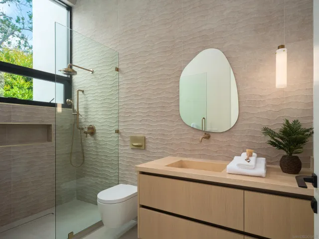 $18,500,000 | 6283 La Jolla Scenic S Drive, San Diego, CA 92037