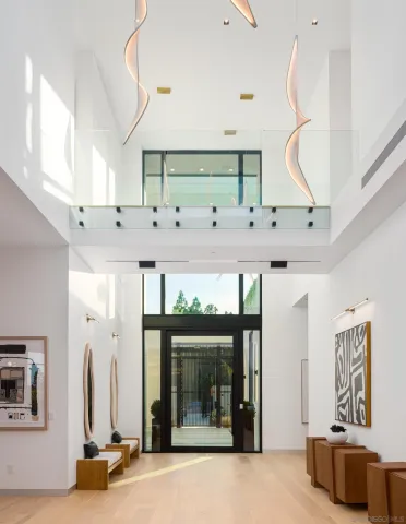 $18,500,000 | 6283 La Jolla Scenic S Drive, San Diego, CA 92037