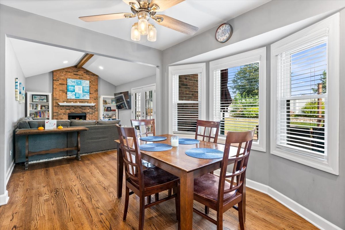 7205 Kidwell Road Downers Grove, IL 60516 - Photo 5 of 22 Gallery Image 5