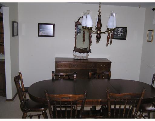 601 Thomas Road Eighty Four, PA 15330 - Photo 3 of 8 Dining Room.