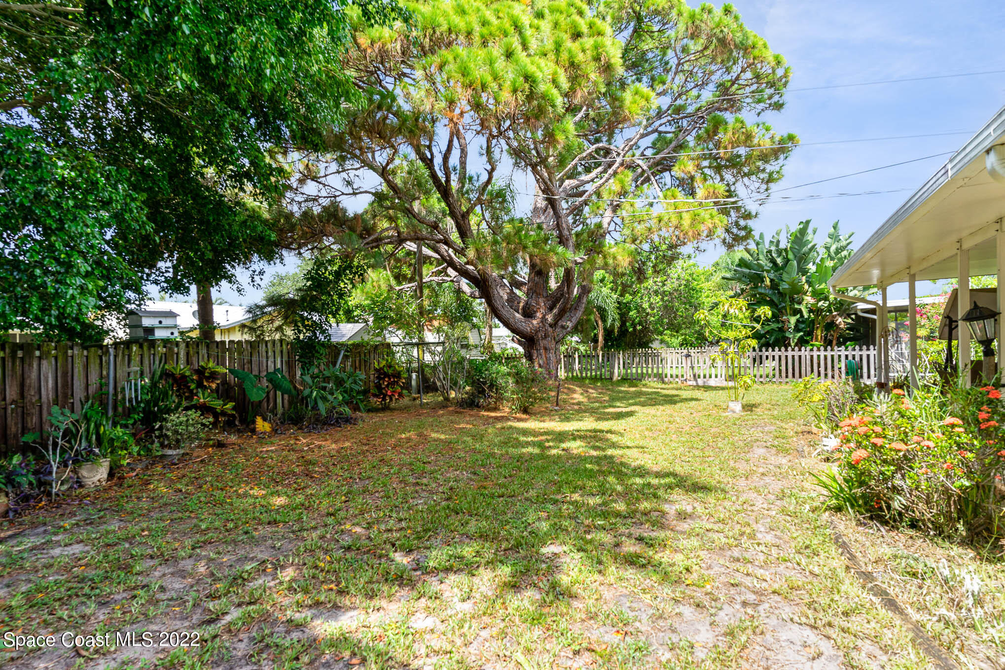 447 Count Street Melbourne, FL 32901 - Photo 18 of 24 a view of swimming pool with an outdoor space and seating area