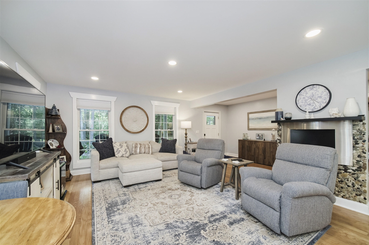 10826 Old Freesoil Road Manistee, MI 49660 - Photo 4 of 58
