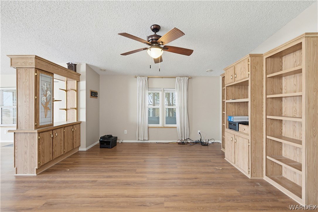 3393 Ridge View Avenue Bullhead City, AZ 86429 - Photo 22 of 45 Living Room