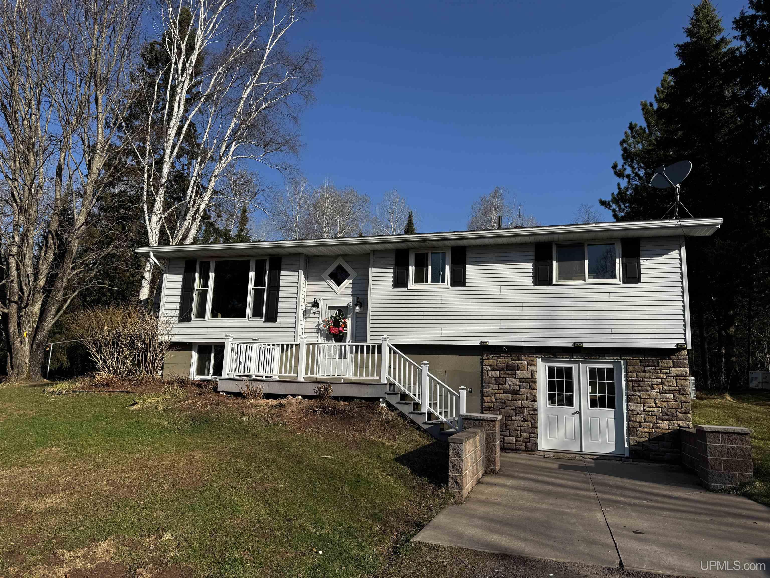 18241 Skanee Road Lanse, MI 49946 - Photo 1 of 32