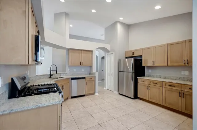 $339,900 | 7603 Wiltshire Park Place, Apollo Beach, FL 33572